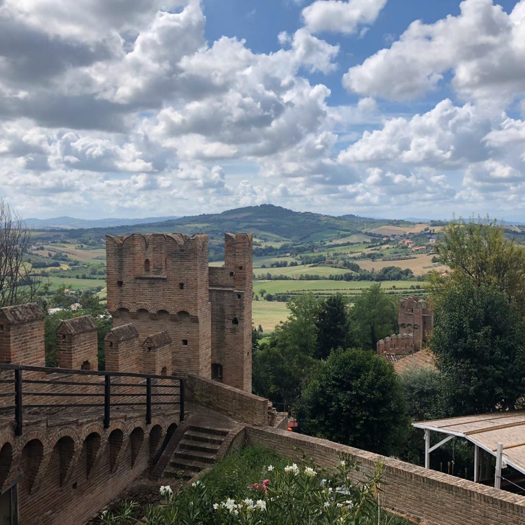viaggio a Gradara castello esterno